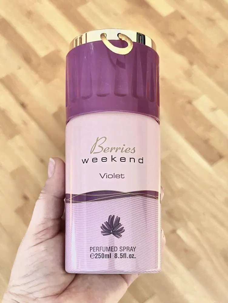 Дезодорант Berries Weekend Violet Fragrance по мотивам Burberry Weekend for Woman Барберри Викенд Фор Вумен 250 мл-0